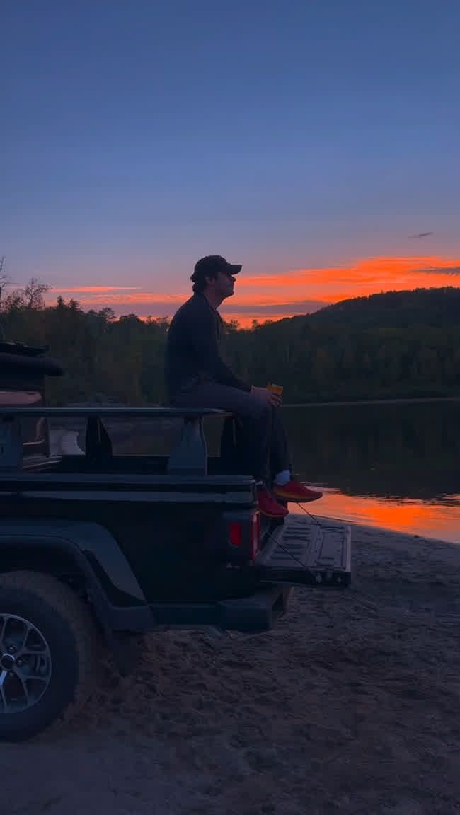 Jeep adventure creative, lakeside sunset